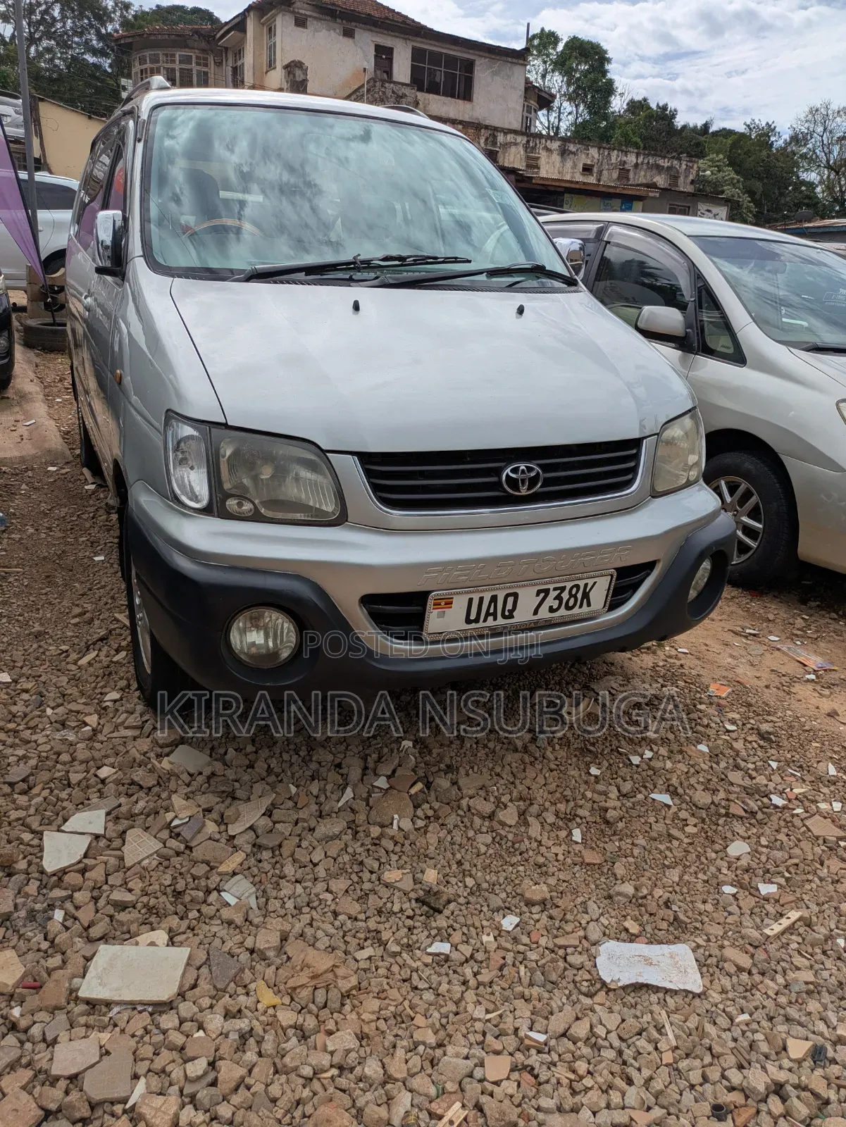 Toyota Noah 2001 Silver