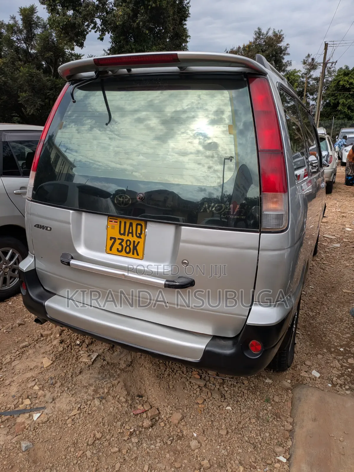 Toyota Noah 2001 Silver
