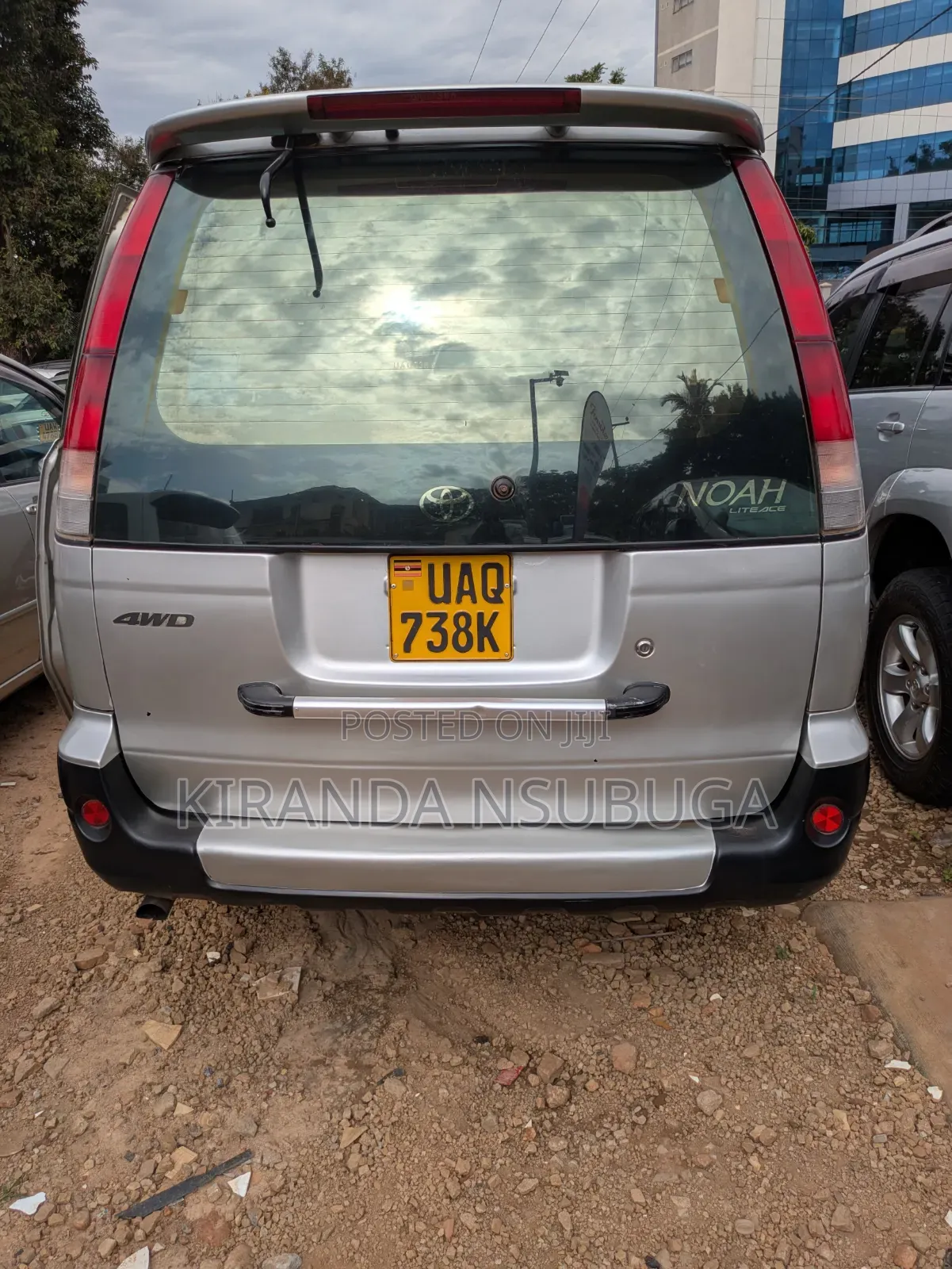 Toyota Noah 2001 Silver