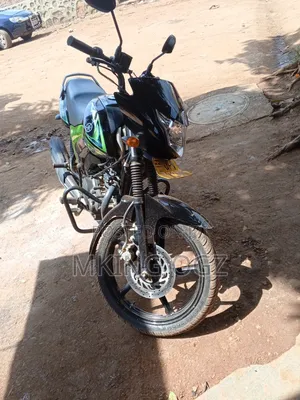New Yamaha 2022 Black
