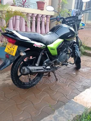 New Yamaha 2022 Black