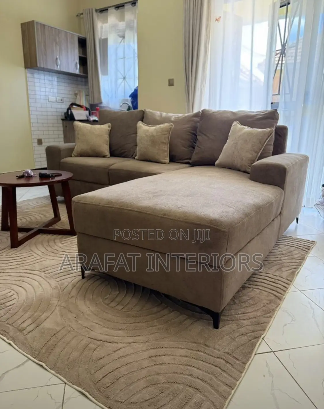 Luxurious Modern Beige L-Sectional Sofa!