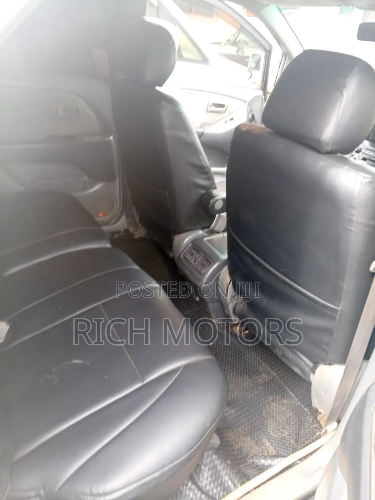 Toyota Harrier 2.2 16V 2001 White
