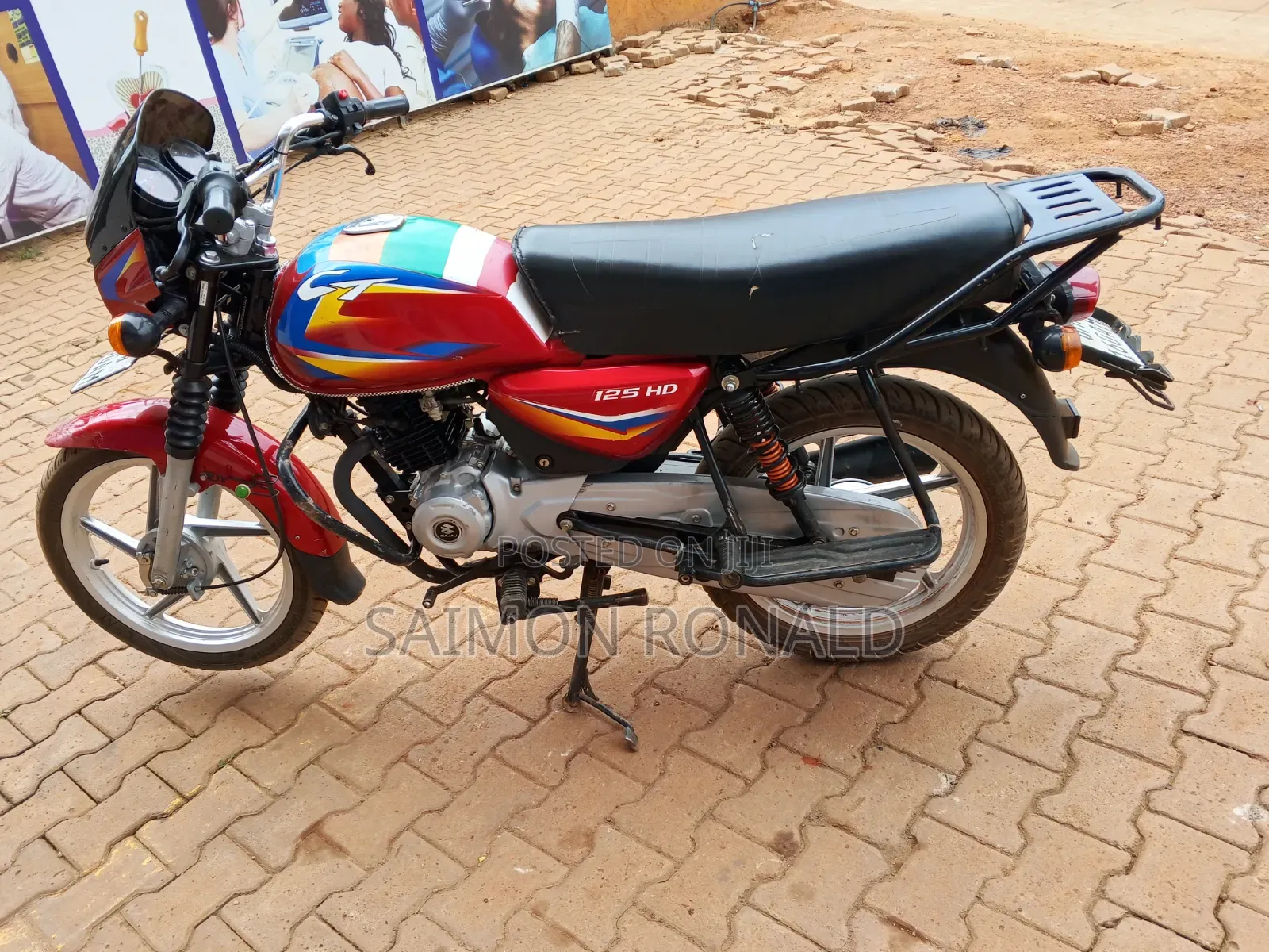 Bajaj Boxer 125 2025 Red
