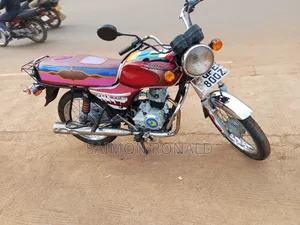 Bajaj Boxer 2020 Red