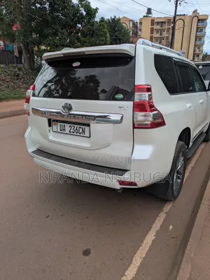 Toyota Land Cruiser Prado 2015 White