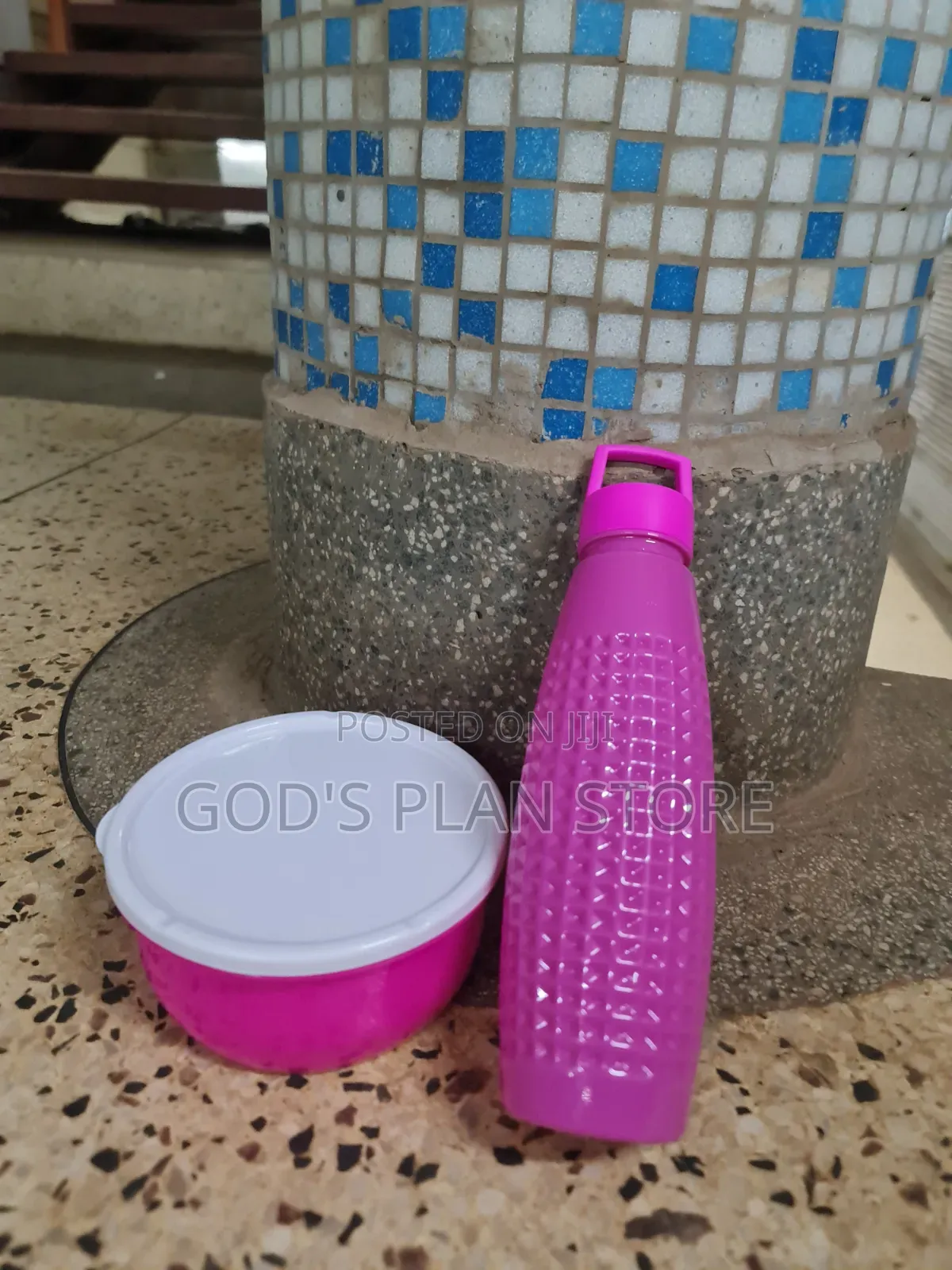 Pink Plastic Kids Container and Bottle Kids Container With Bottle
