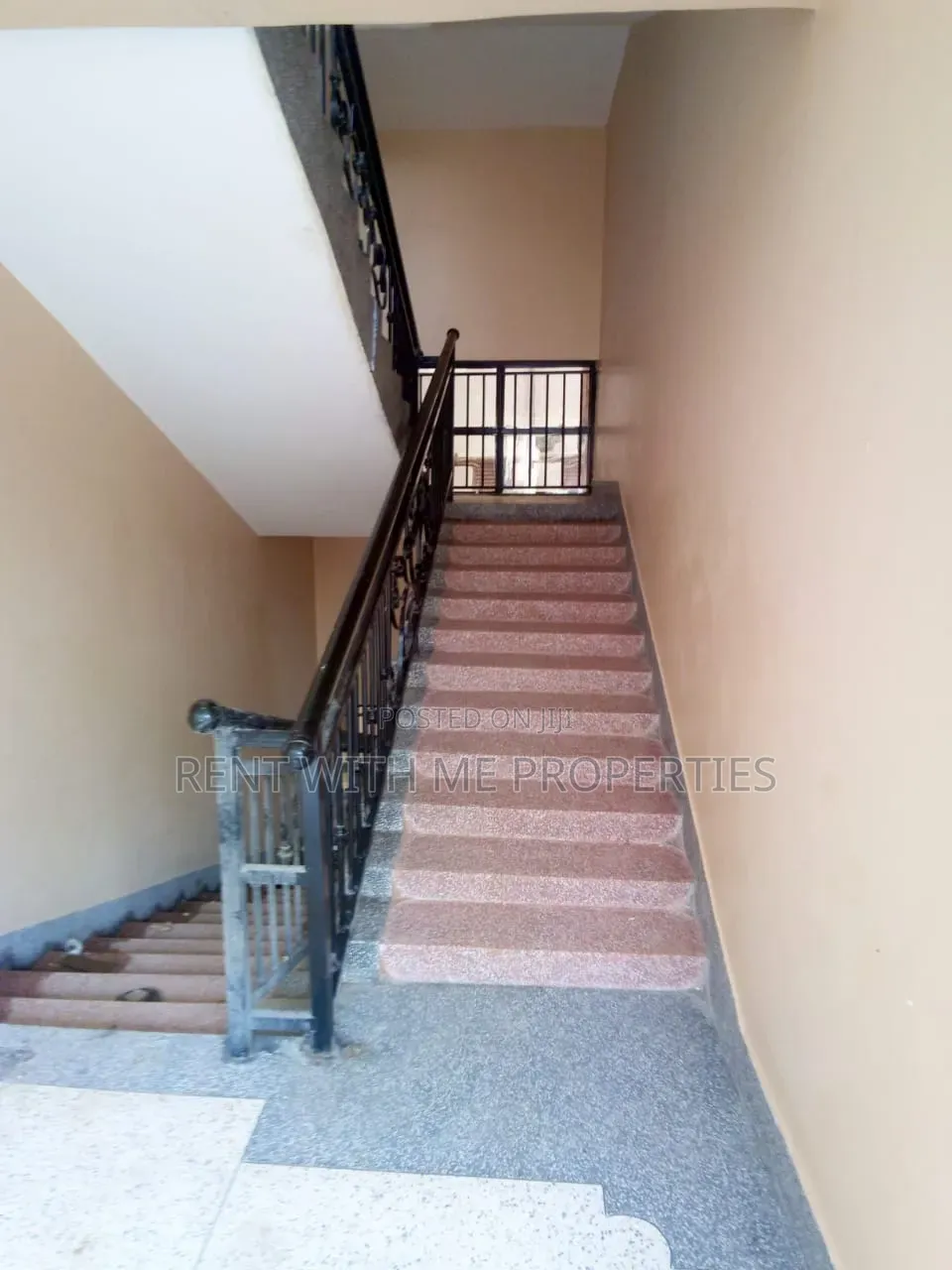 1bdrm Apartment in Dov Apartment, Makindye for rent