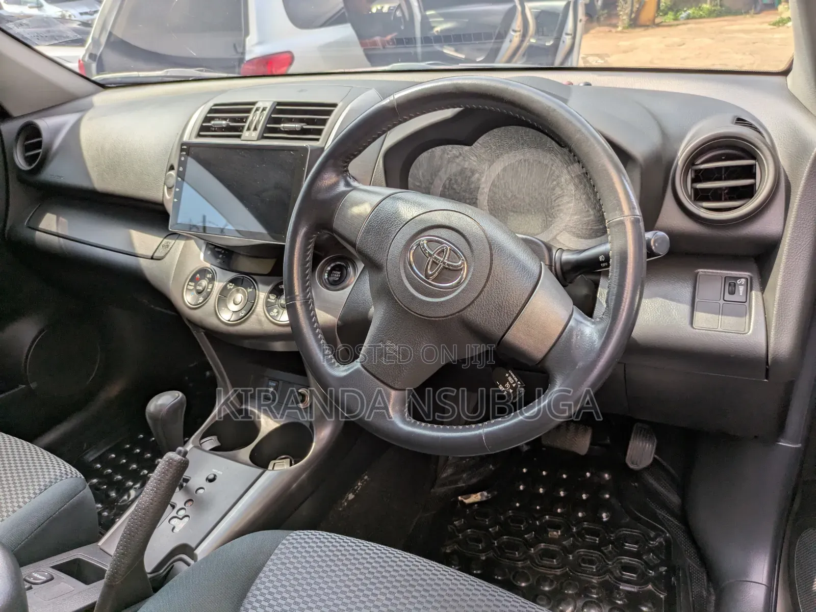 Toyota RAV4 2011 Silver