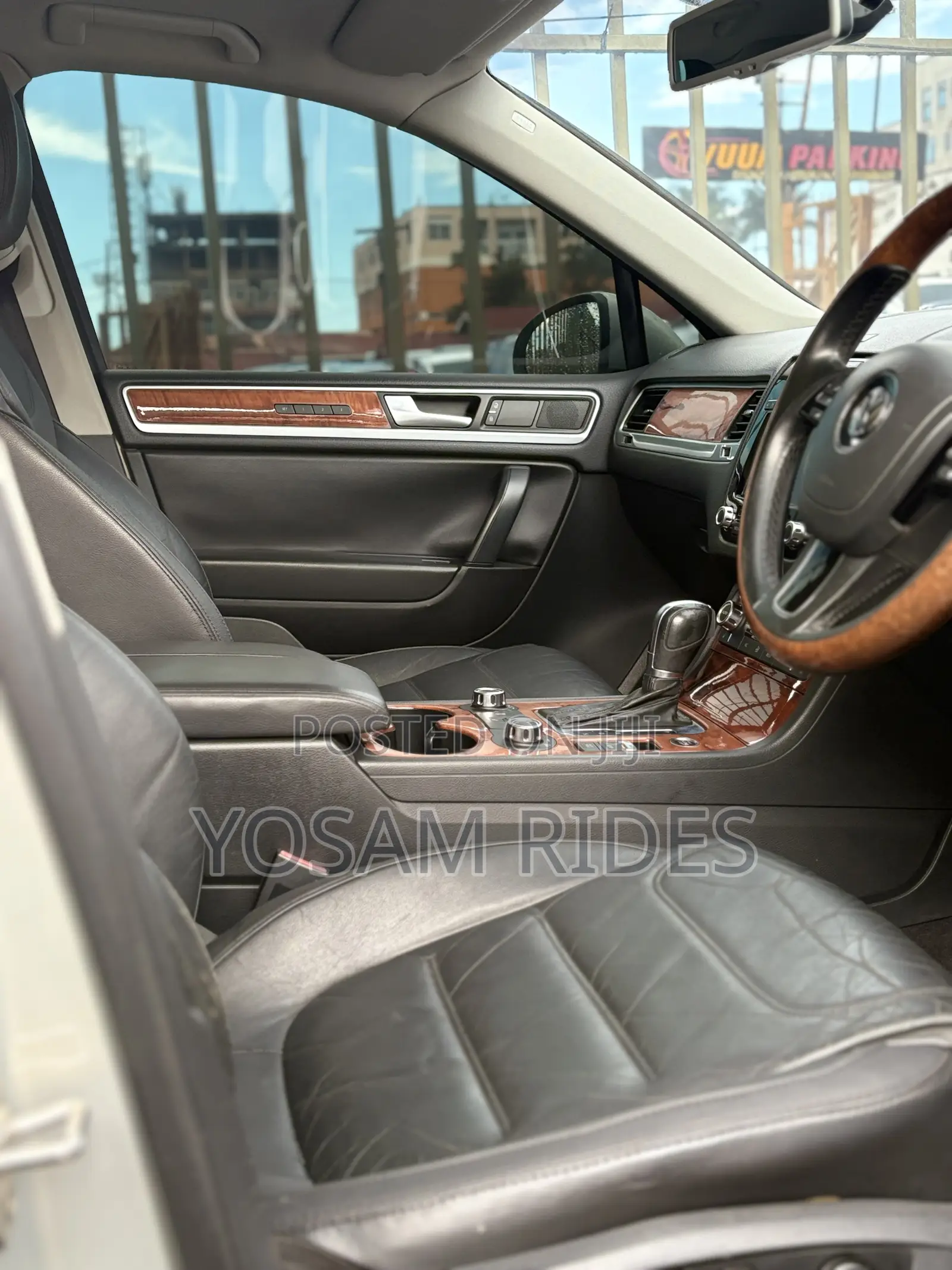 Volkswagen Touareg V6 Executive 2013 White