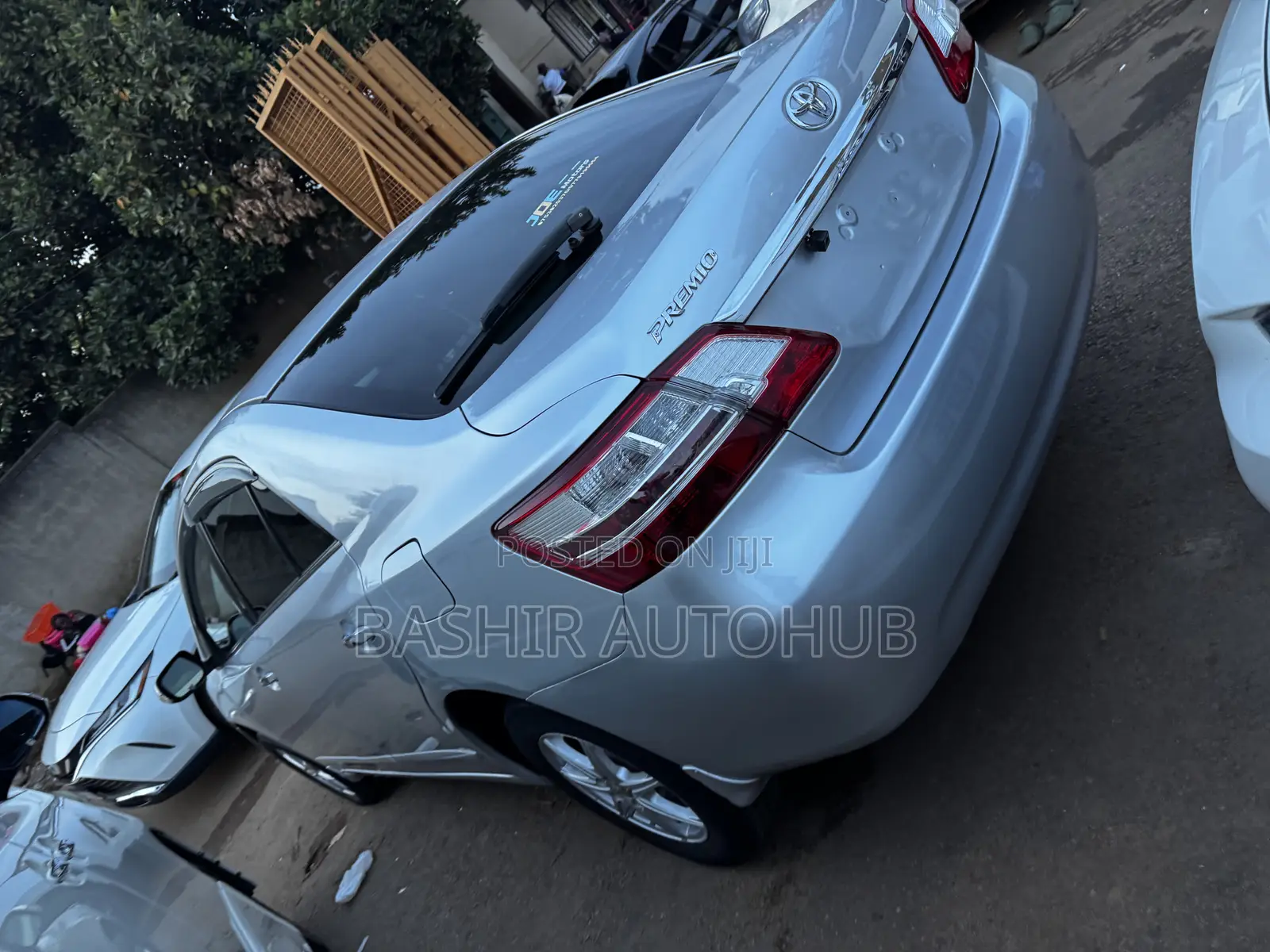 Toyota Premio 2010 White