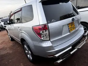 Subaru Forester 2011 Silver