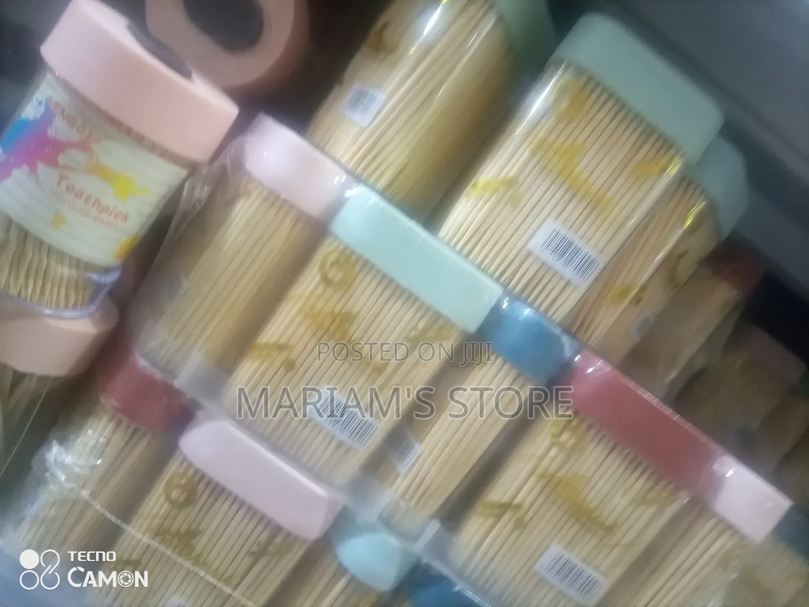 Assorted Wooden Toothpicks Packaged In Clear Plastic Container. ]
