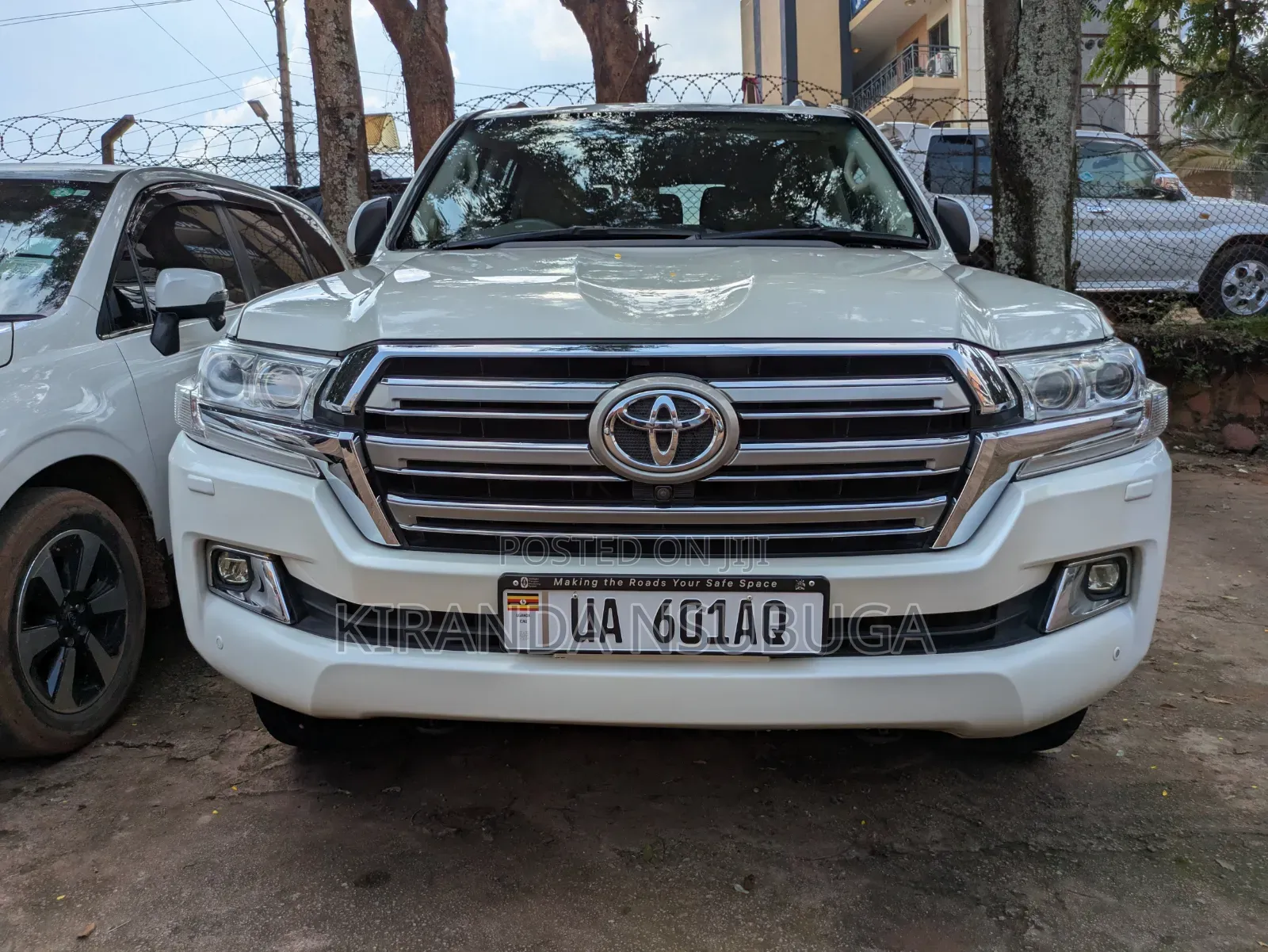 Toyota Land Cruiser Prado 2017 White