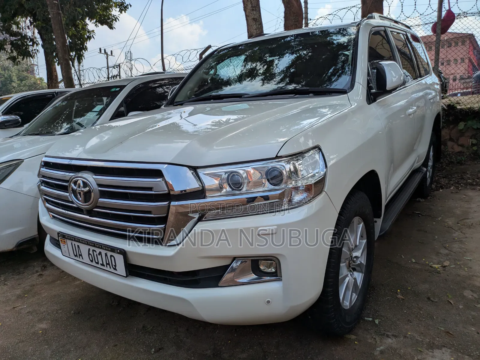 Toyota Land Cruiser Prado 2017 White