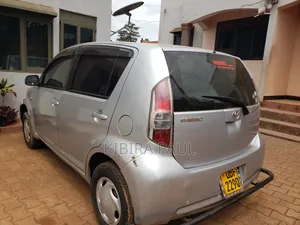 Toyota Passo 2005 Silver