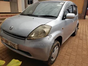 Toyota Passo 2005 Silver