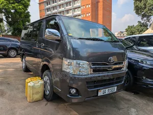 Toyota HiAce 2011 Gray