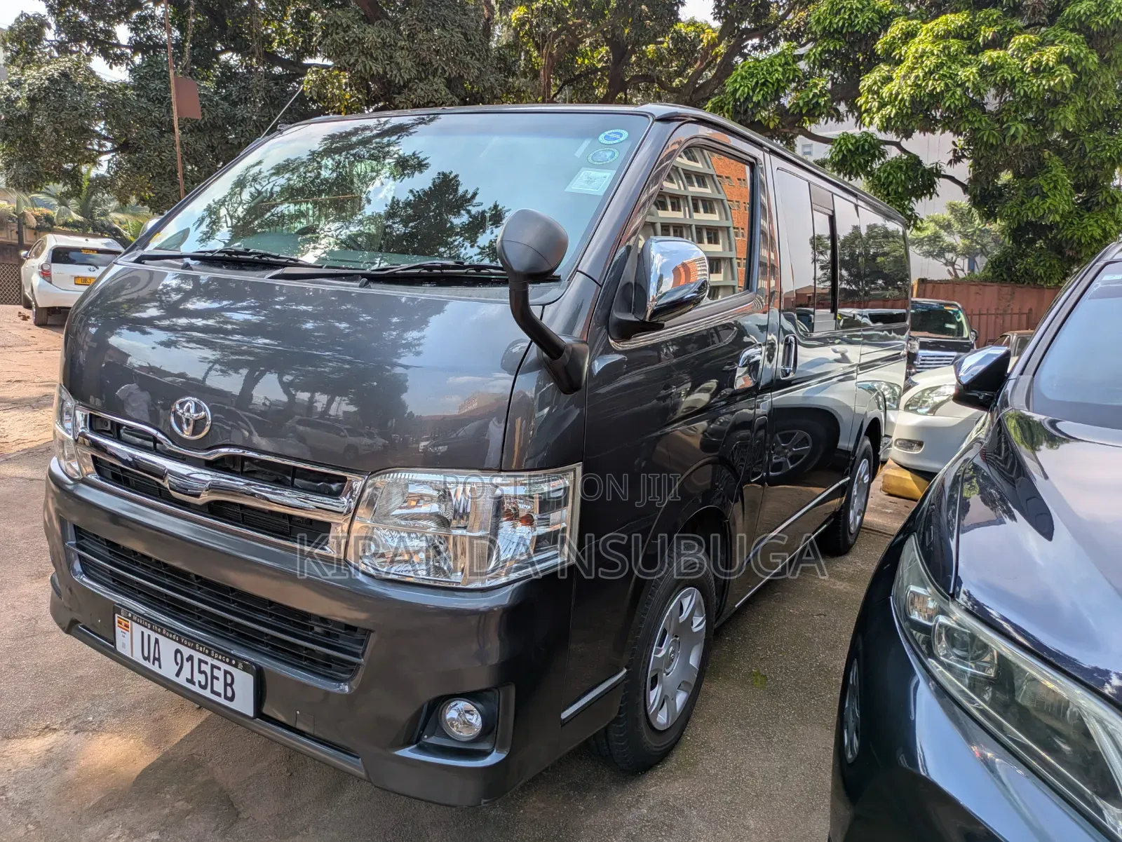 Toyota HiAce 2011 Gray