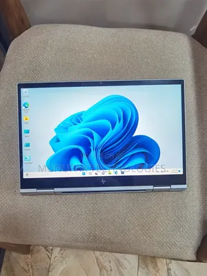 New Laptop HP EliteBook 830 G8 16GB Intel Core i7 SSD 512GB