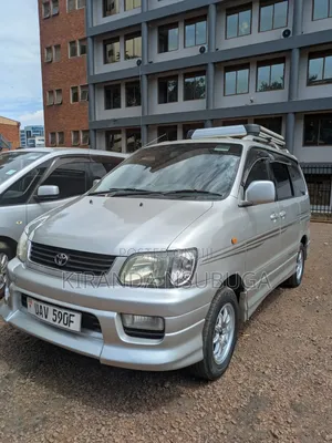 Toyota Noah 2001 Silver