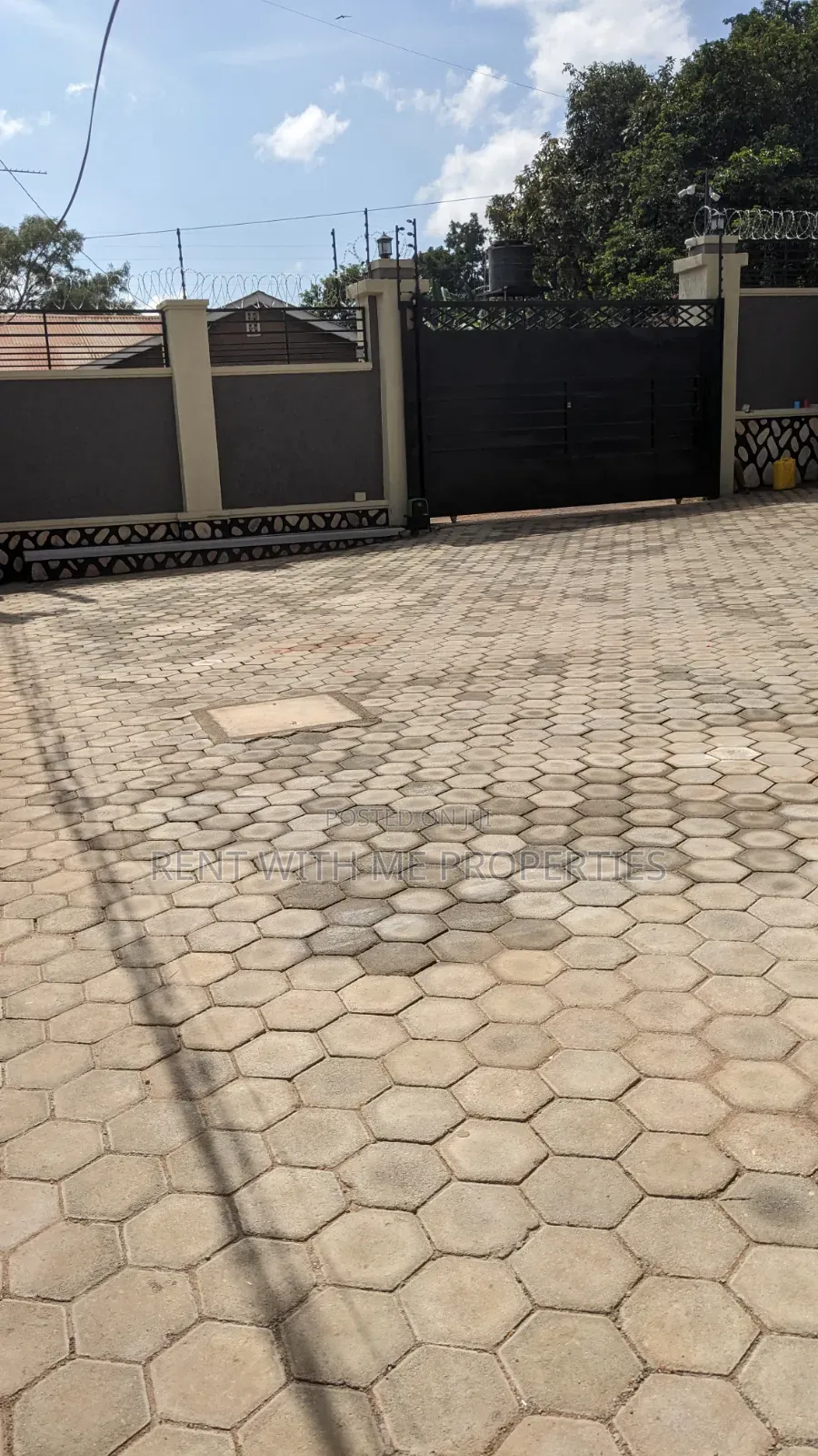 1bdrm Apartment in Von, Central Division for rent