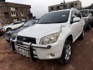 Toyota RAV4 2008 White