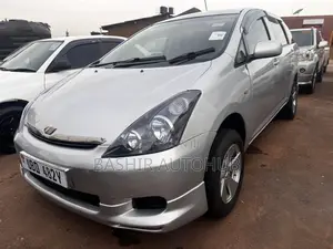 Toyota Wish 2005 Silver