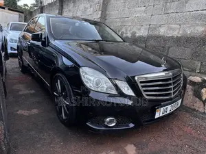 Mercedes-Benz E300 2010 Black