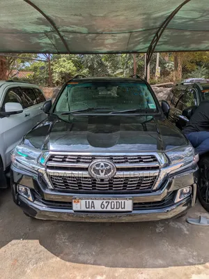 Toyota Land Cruiser Prado 2016 Black