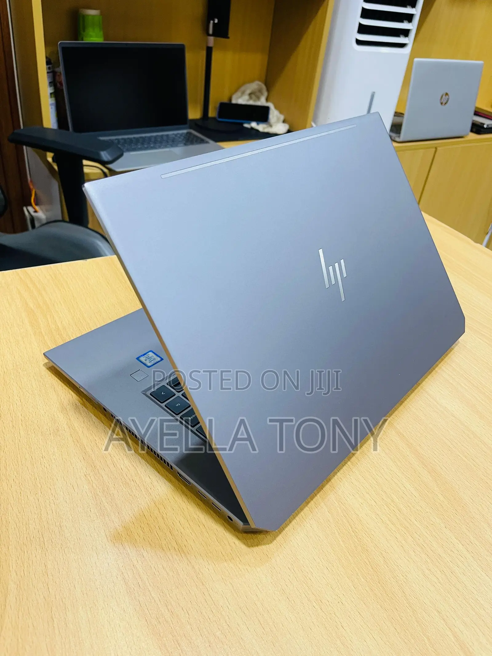 New Laptop HP ZBook Studio G5 16GB Intel Core i9 SSD 256GB