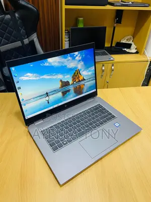 New Laptop HP ZBook Studio G5 16GB Intel Core i9 SSD 256GB