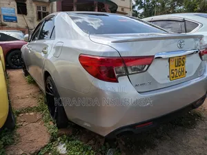 Toyota Mark X 2010 Silver