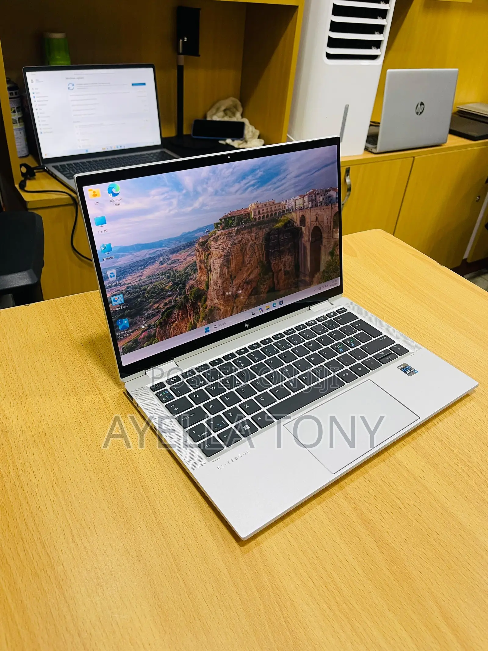 New Laptop HP EliteBook x360 1030 G8 16GB Intel Core i5 SSD 256GB