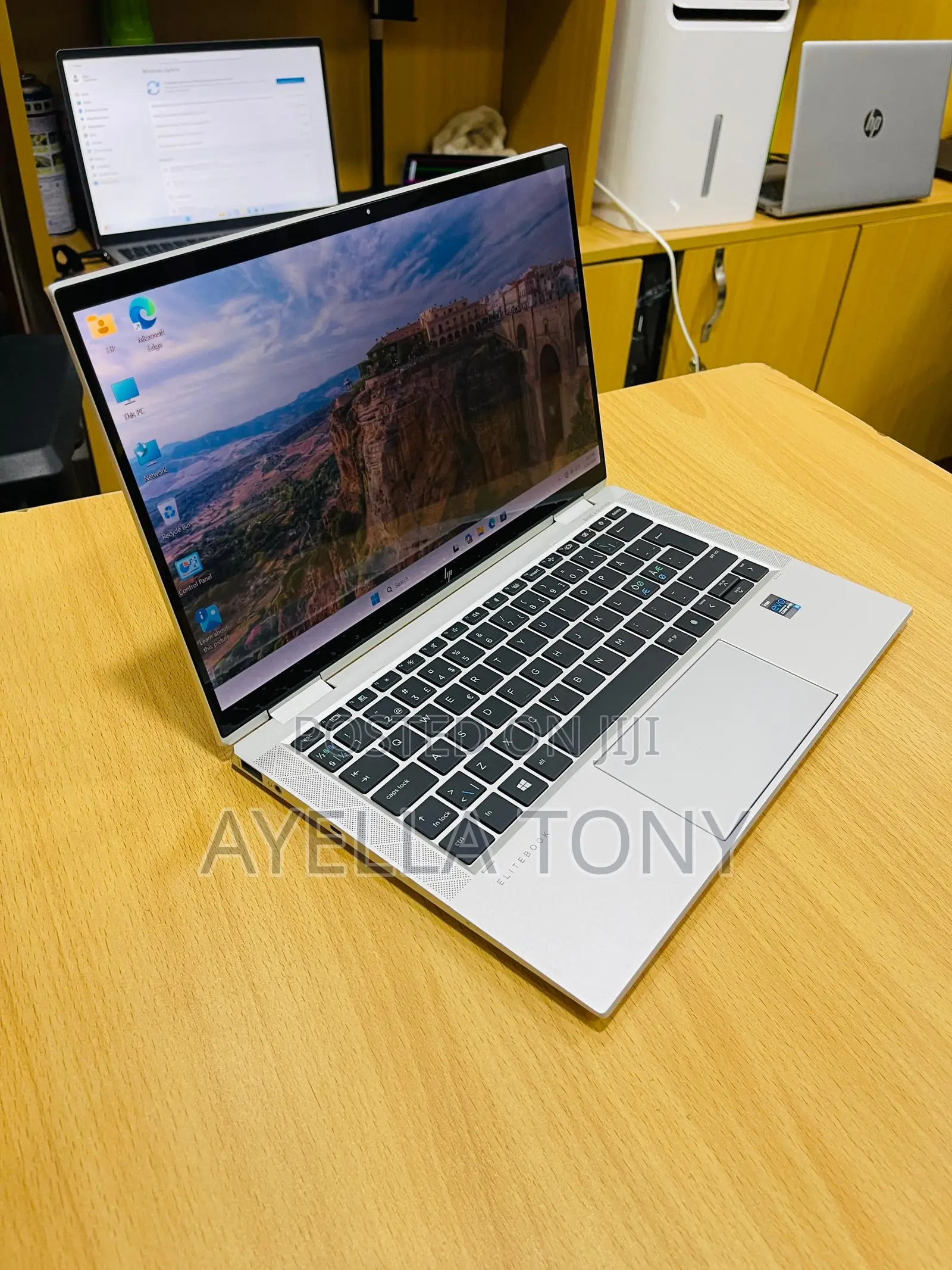 New Laptop HP EliteBook x360 1030 G8 16GB Intel Core i5 SSD 256GB