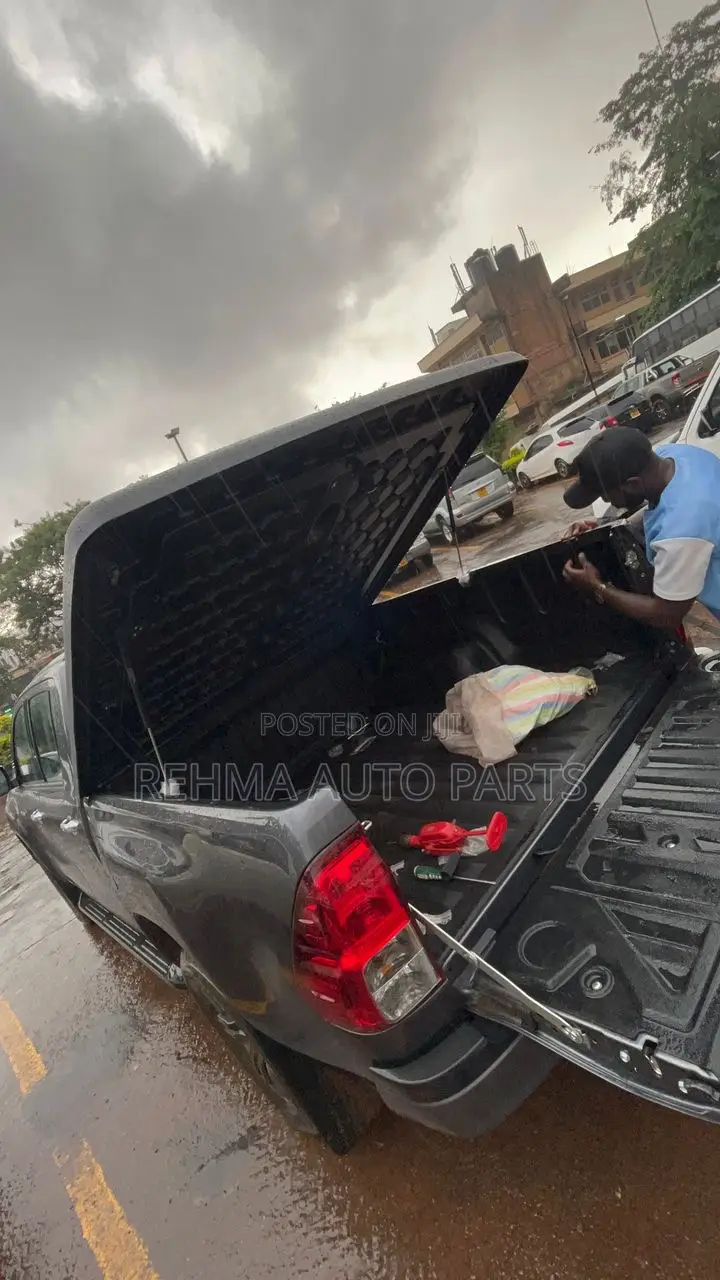 Hilux Revo Curbins