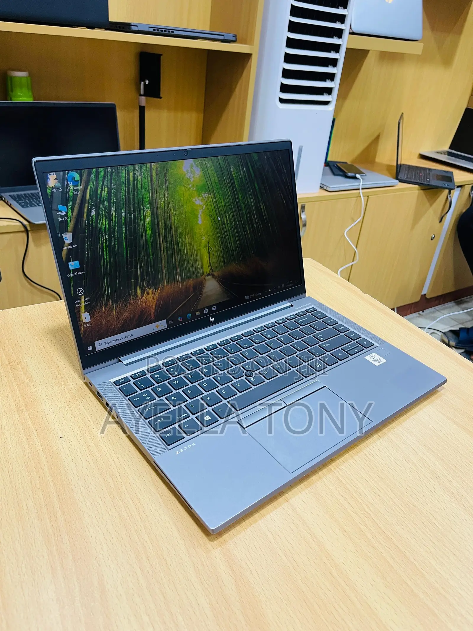 New Laptop HP ZBook Firefly 14 G7 32GB Intel Core i7 SSD 512GB