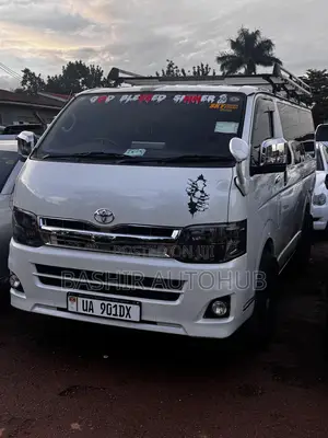Toyota HiAce SV Premium 2013 White