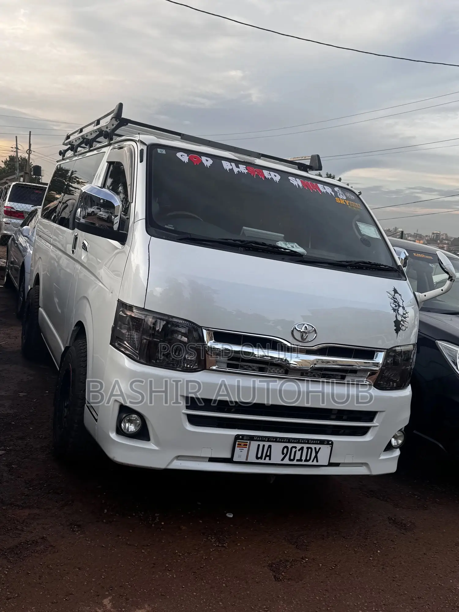 Toyota HiAce SV Premium 2013 White