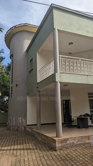 5bdrm Apartment in Twin, Central Division for rent