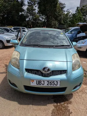 Toyota Vitz 2008 Silver