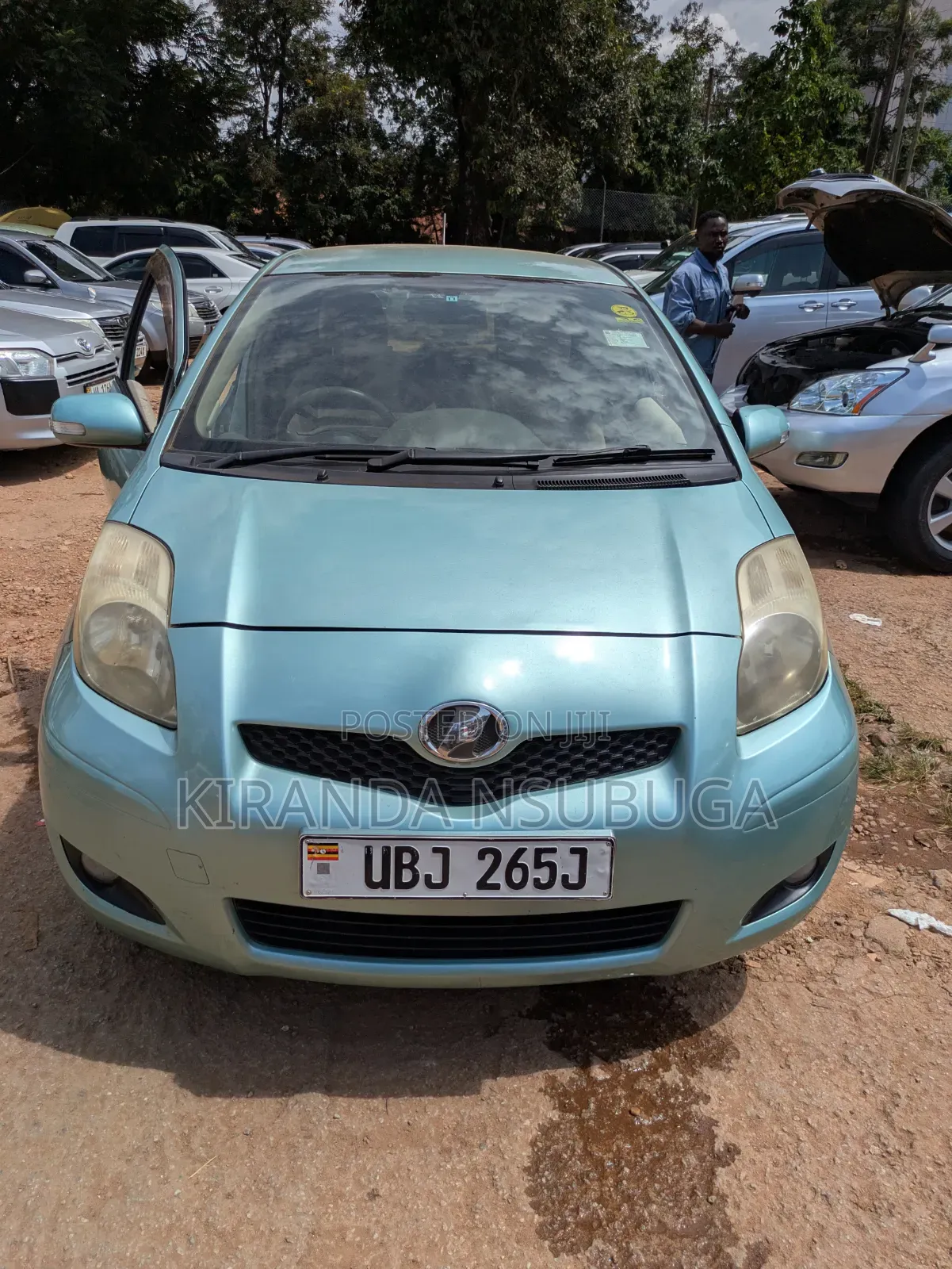 Toyota Vitz 2008 Silver