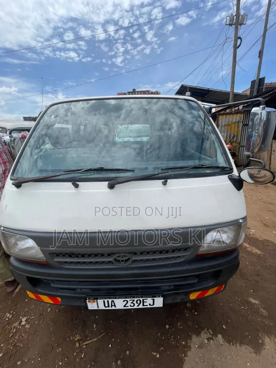 Toyota HiAce 2003 White