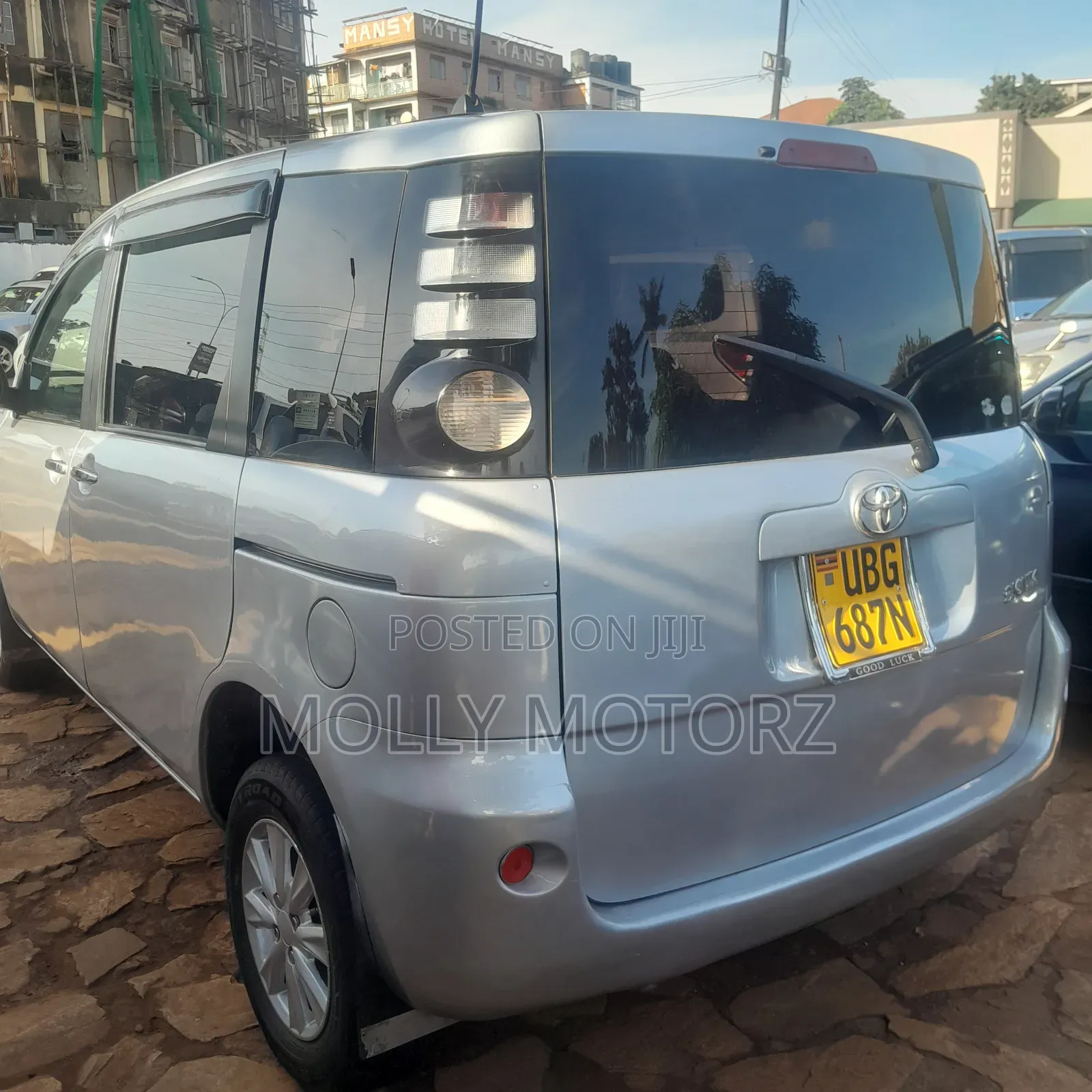 Toyota Sienta 2007 Silver