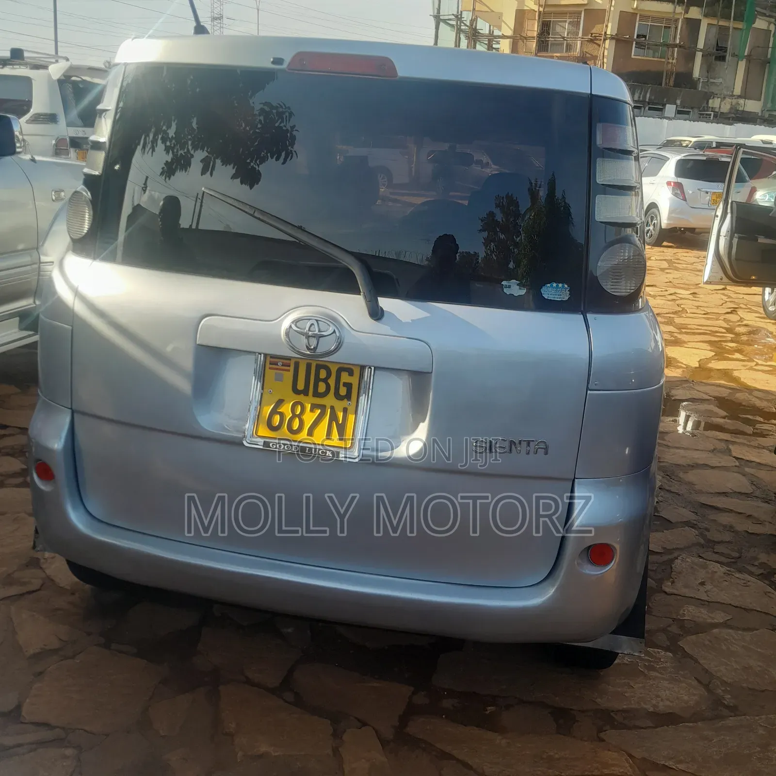 Toyota Sienta 2007 Silver