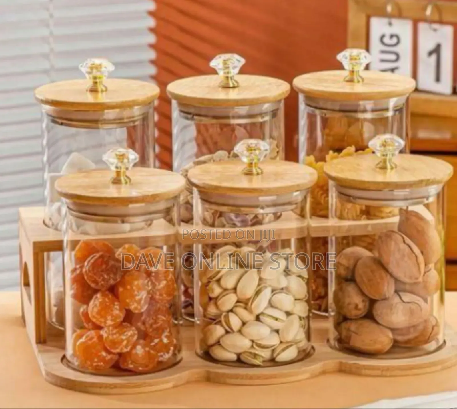 Elegant Six-Piece Diamond Glass Storage Canister Set With Bamboo