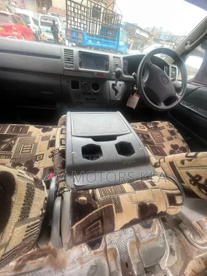 Toyota HiAce 2009 White