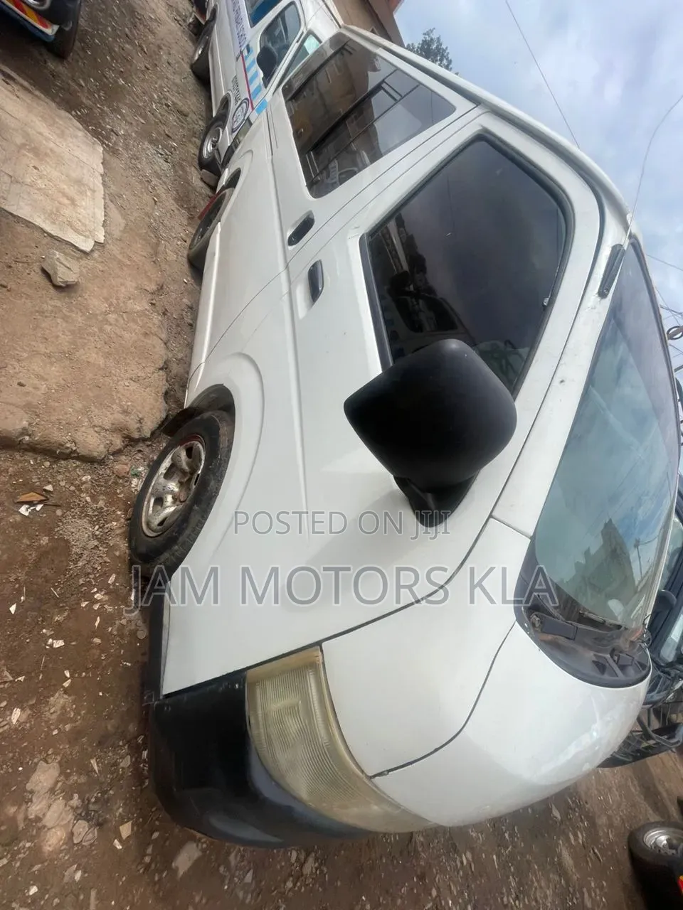 Toyota HiAce 2009 White