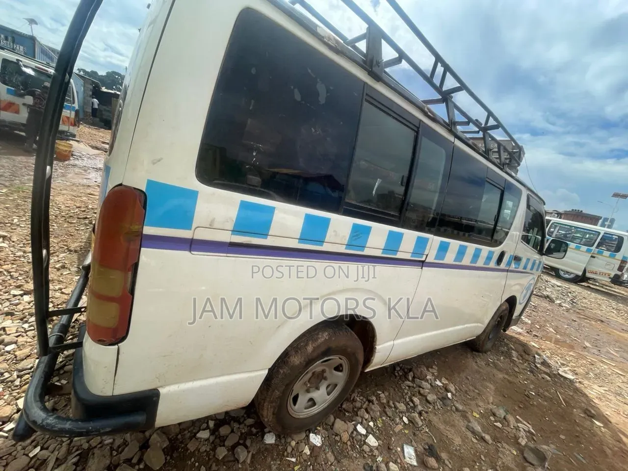 Toyota HiAce 2005 White