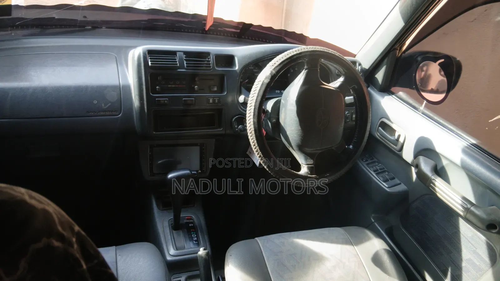 Toyota RAV4 Automatic 2000 White